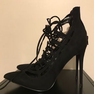 Debbie Pumps